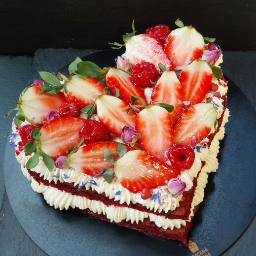 Valentýnský dort RED VELVET SRDCE