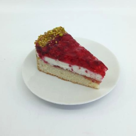 želatinový dort v řezu malina.jpg